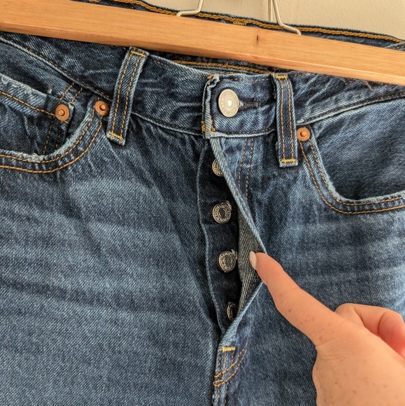 Levis Ribcage Straight Ankle Jeans - Picture 4 of 8